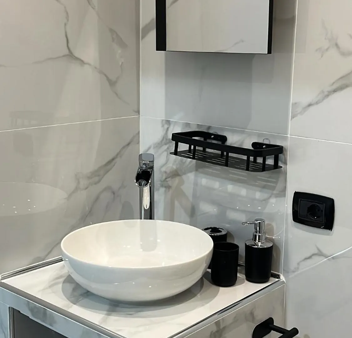 Essential House Apartment Naples Italy